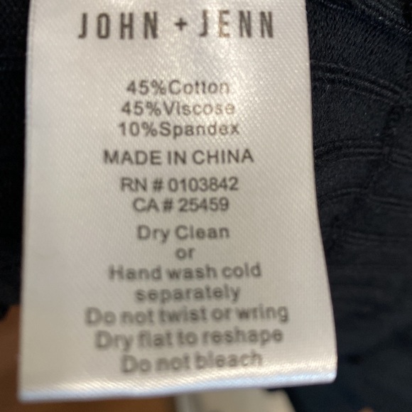 Sz M🇨🇦Like New John + Jenn  Colab Black Heavy Knit Dress Tiered Ruffle Hem. - Picture 9 of 9